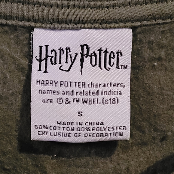Juniors Bioworld Harry Potter size small sweater with lace up detail - Picture 7 of 7